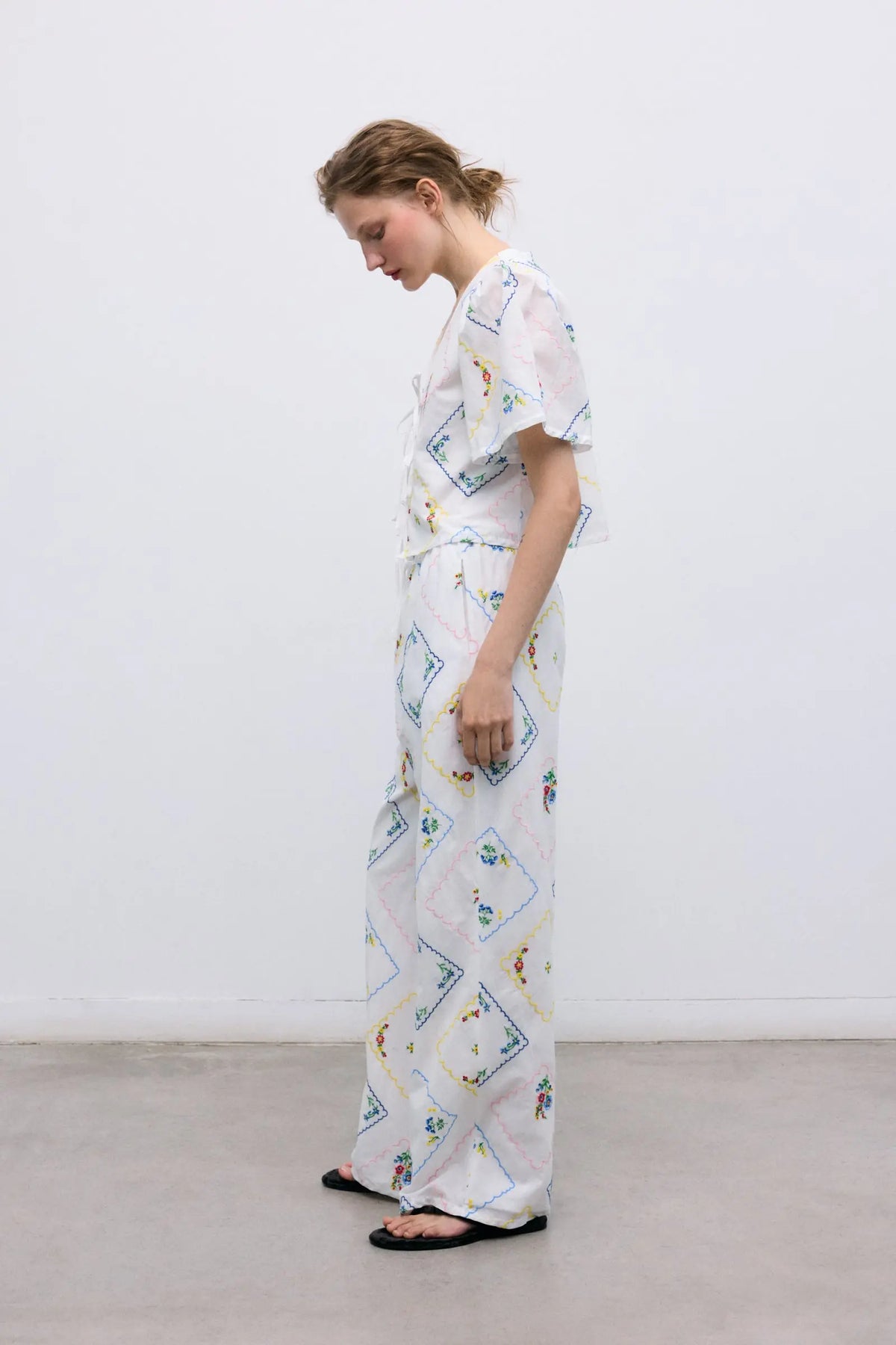 Jacinthe Woman Shirt Multicolor Embroidery The New Society BEBE Concept 