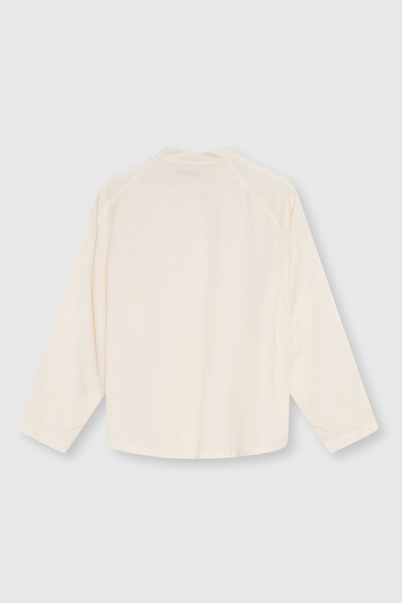 Chemise River Woman
